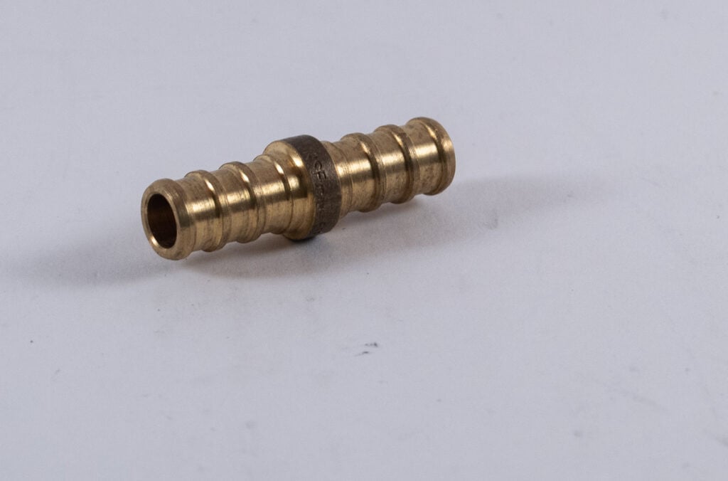 Coupler 3/8″ Barb PEX-BR502